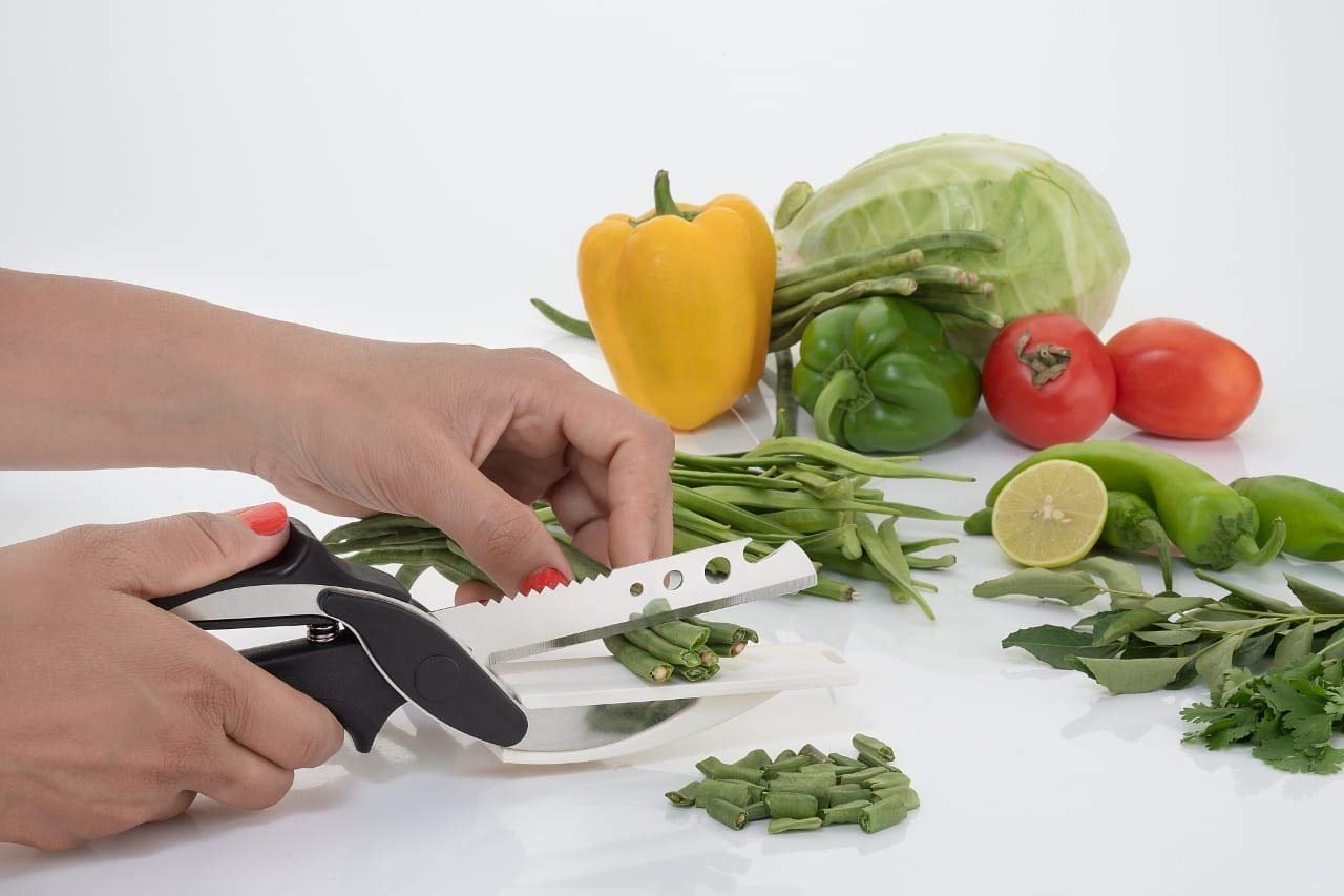 0073 Stainless Steel 4 in 1 Clever Cutter, Black - SkyShopy 0073 Stainless Steel 4 in 1 Clever Cutter, Black - SkyShopy